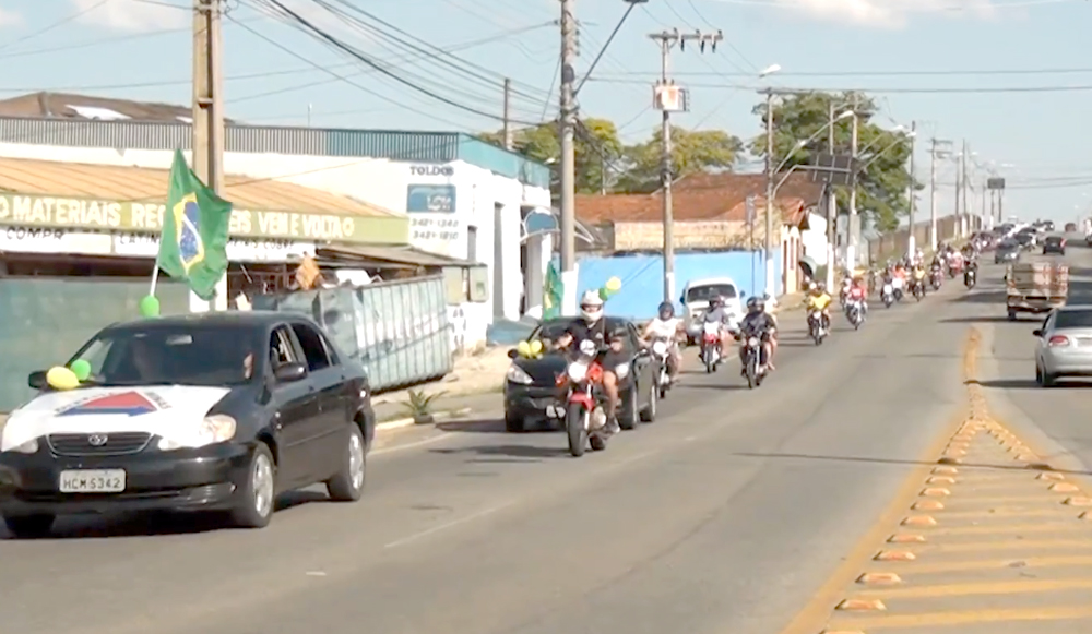 Partidários fazem campanha para Bolsonaro em Pouso Alegre e por todo Brasil