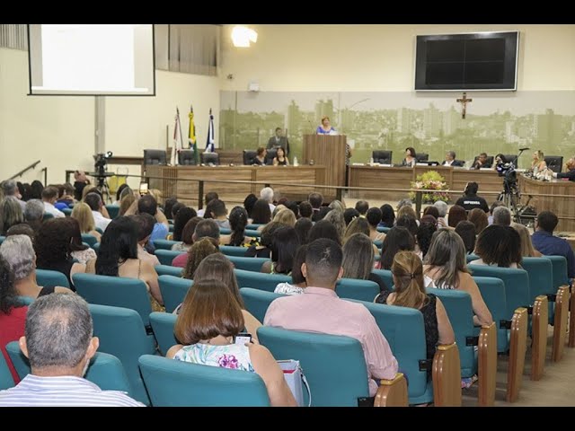 Prêmio Vivências Educacionais é entregue a profissionais da Educação Municipal