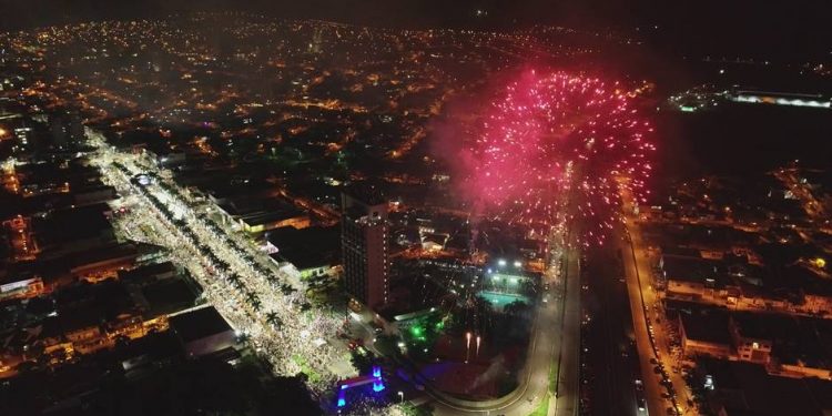 Mais de 20 mil pessoas vão assistir ao Show da Virada na Av. Tuany Toledo
