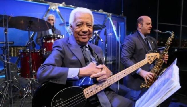 Morre o músico Bira, baixista do Sexteto do programa Jô Soares