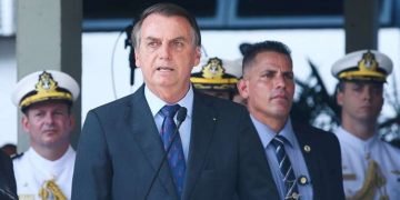 Bolsonaro diz que sua situação partidária depende do TSE
