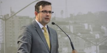 Rodrigo Modesto é eleito novo presidente da Câmara Municipal para 2020