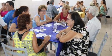 Prefeitura realiza confraternização com grupos da terceira idade