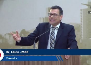 Bruno Dias faz pedido de cassação do vereador Dr. Edson por injúria racial na Câmara.