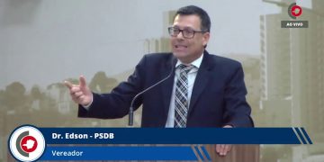 Bruno Dias faz pedido de cassação do vereador Dr. Edson por injúria racial na Câmara.