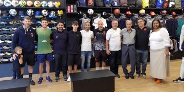 Pinturas em aerografite em Loja inaugurada prestam homenagens à esportistas de Pouso Alegre e região