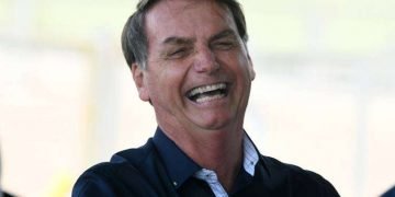 Bolsonaro passa réveillon com a família ‘tão vitorioso’ quanto 2019