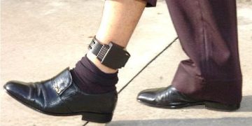 De tornozeleira eletrônica ex-secretário de Pouso Alegre aguarda processo em casa