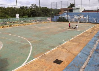 Começa a reconstrução da quadra poliesportiva do  Jardim Yara
