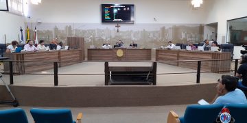 Contas de 2015 do governo Perugini são aprovadas em Pouso Alegre por falta de vereadores na sessão