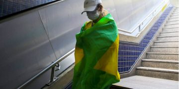 CORONAVÍRUS NO CAMINHO DO BRASIL CHAMADO COVID-19