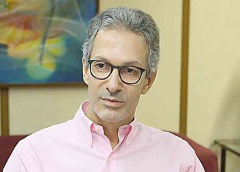 Zema enfrenta impasses que podem agravar situação financeira de Minas