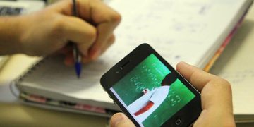 Em tempo de coronavírus aulas e mensalidades viram prova para escolas e pais