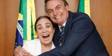 Bolsonaro admite Regina Duarte ter dificuldade na Secretaria de Cultura do governo
