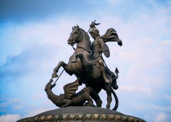 São Jorge é um Santo Católico, Anglicano ou Ortodoxo?