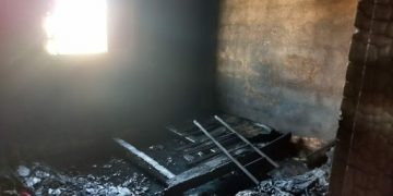 No Bairro São Geraldo Mulher morre sozinha carbonizada em incêndio em sua residência