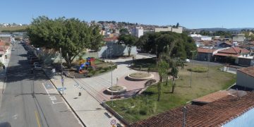 Revitalização da Praça da Árvore Grande em Pouso Alegre é concluída