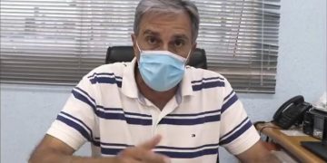 Prefeito de Pouso Alegre assina decreto que obriga o uso de máscaras de proteção facial no município