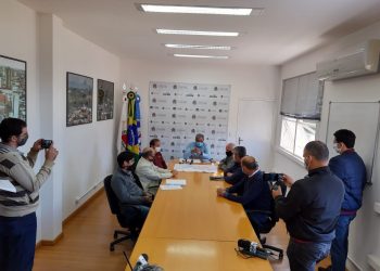 Em dia com o EXECUTIVO – Obras de drenagem do Bairro Primavera para conter inundações