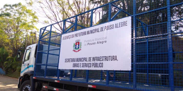 Novo caminhão gaiola impulsiona ainda mais o serviço de coleta seletiva em Pouso Alegre