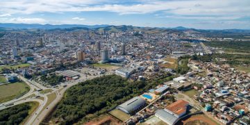 CEMAPA auxilia pessoas em situação de rua durante onda de frio no fim de semana
