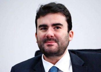 Ex-deputado Caio Nárcio morre aos 33 anos com Covid-19