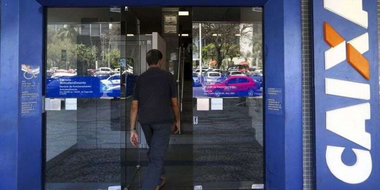 Agências da Caixa passam a funcionar das 8:00 às 13:00hs