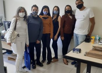 Equipe do Programa Criança Feliz participa de palestra sobre amamentação