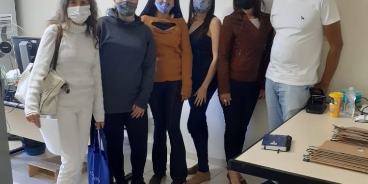 Equipe do Programa Criança Feliz participa de palestra sobre amamentação