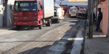 Bairros de Pouso Alegre recebem obras de melhoria na pavimentação