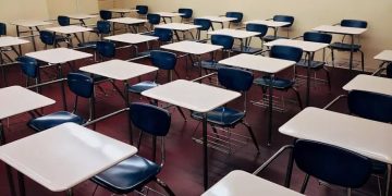 Aulas em MG presenciais serão afetadas após volta de regiões para onda amarela