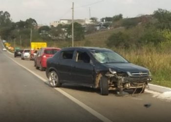 Em Pouso Alegre carro que participava de racha atropela e mata ciclista na BR-459