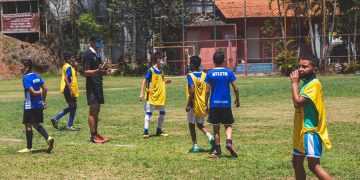 Torneio de Escolinha de Futebol do São João reúne garotos de diversos bairros