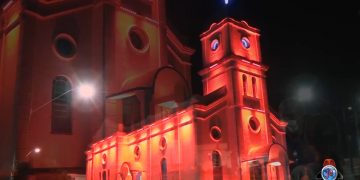 Prefeito de Pouso Alegre inaugura iluminação em Igreja do Bairro de Fátima