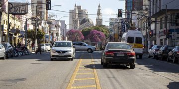 Tráfego intenso leva Secretário de Trânsito e Transporte a fazer pedido à população