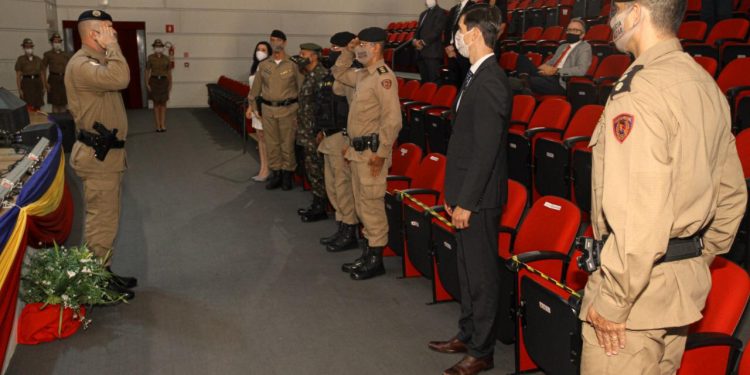 Coronel Oterson preside Solenidade de Passagem de Comando do 56º BPM