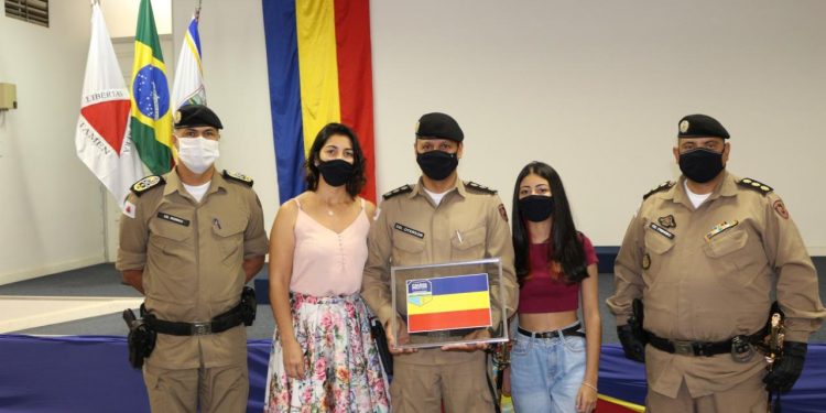 Solenidade de passagem de comando conjunta acontece em Pouso Alegre