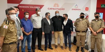 Prefeito Rafael Simões repassa demandas de Pouso Alegre ao vice-governador de MG