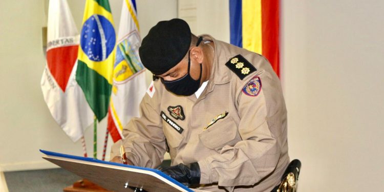 Solenidade de passagem de comando conjunta acontece em Pouso Alegre