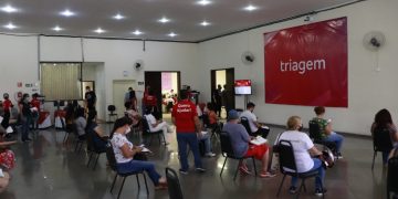 Servidores municipais iniciam abertura de contas para mudança de agência bancária