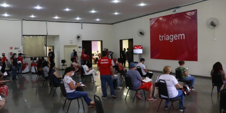 Servidores municipais iniciam abertura de contas para mudança de agência bancária