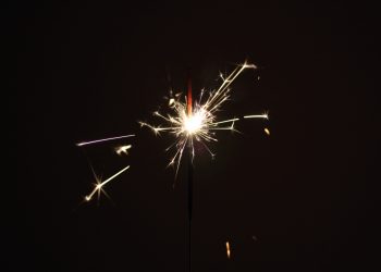 XCMG comemora Ano Novo Chinês com fogos de artifício e será multada