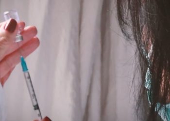 Idosos da zona rural de Pouso Alegre com 90 anos ou mais começam a ser vacinados