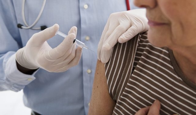 Vacina contra Covid-19: Idosos com mais de 60 anos em Pouso Alegre devem se cadastrar