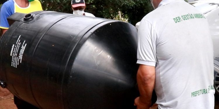 Projeto “Nossa Água, Nosso Futuro” entrega 1º biodigestor a produtor rural habilitado