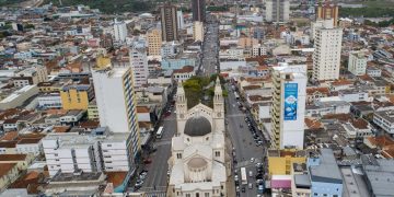 Prefeitura de Pouso Alegre realiza desinfecção de diversos pontos contra a covid-19