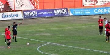 PAFC vence, quebra tabu e sobe na Tabela