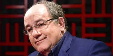 Dono da União Química acusa Anvisa de barrar vacina Sputnik