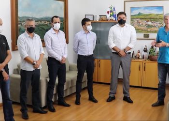 Rafael Simões recebe representantes da Gasmig para avaliar chegada de gasoduto à cidade