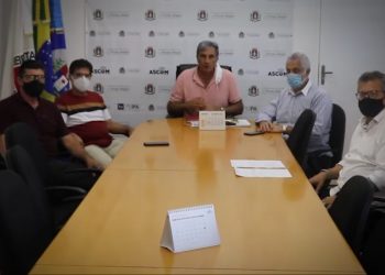 Prefeito pede consciência da população para que não seja preciso fechar comércio novamente